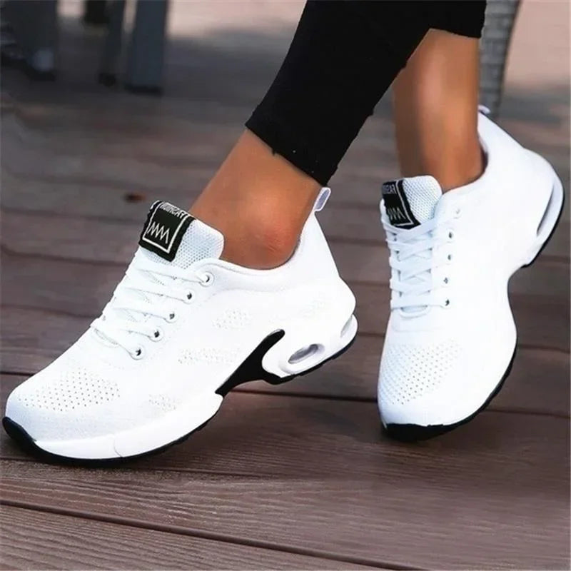 Lichte Mesh Sneakers Dames